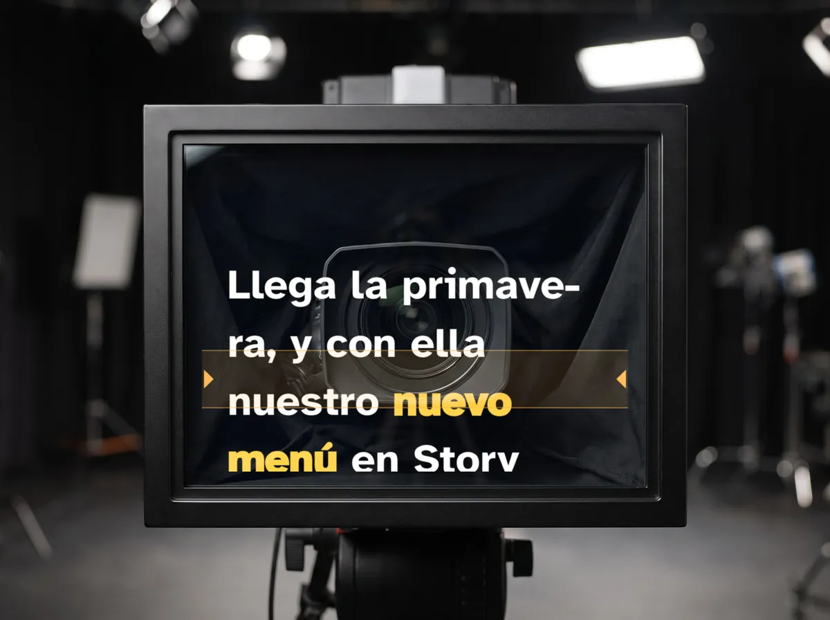 Lo que ve el presentador en un teleprompter de estudio: el guion se lee con normalidad en el cristal, con el objetivo de la cámara justo detrás de la línea de lectura.