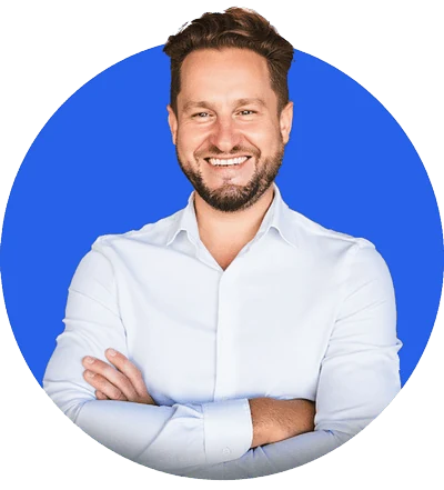 Yves Benini, videographer and founder of Dynamic Digital, smiling, arms crossed